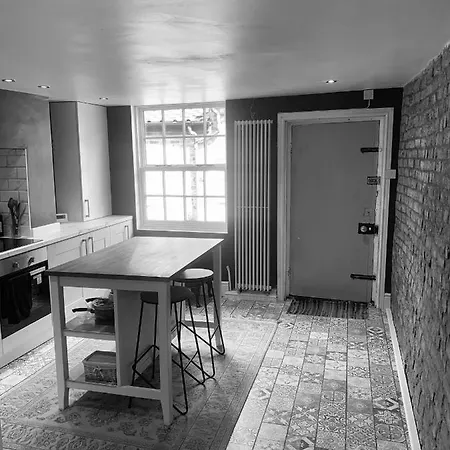 Bespoke Luxury Serviced Apartment Macclesfield Exterior photo